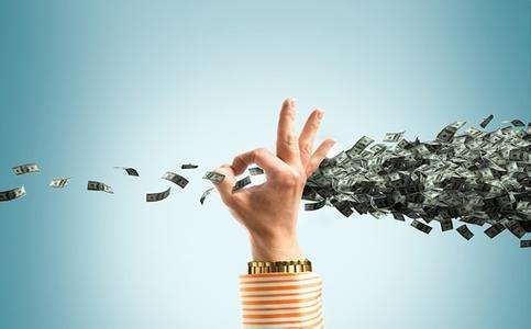 美消费者信心指数跌至三年低点 政府关门与高物价双重打击